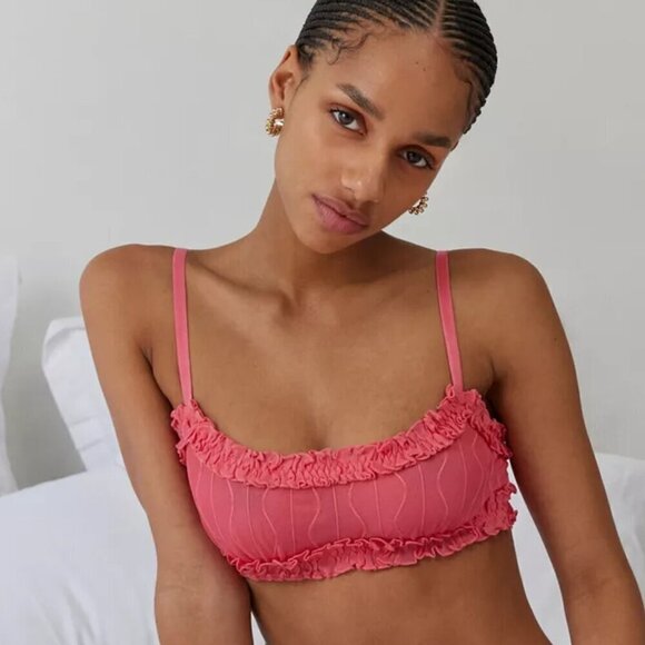 NWT UO Out From Under Make Waves Pink Scoop Ruffle Bralette - Picture 6 of 6